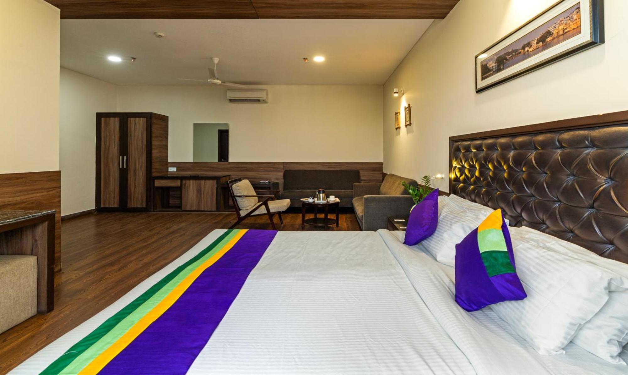 Treebo Premium Baramasi By Jai Club Prime Hotel Jaipur Eksteriør billede