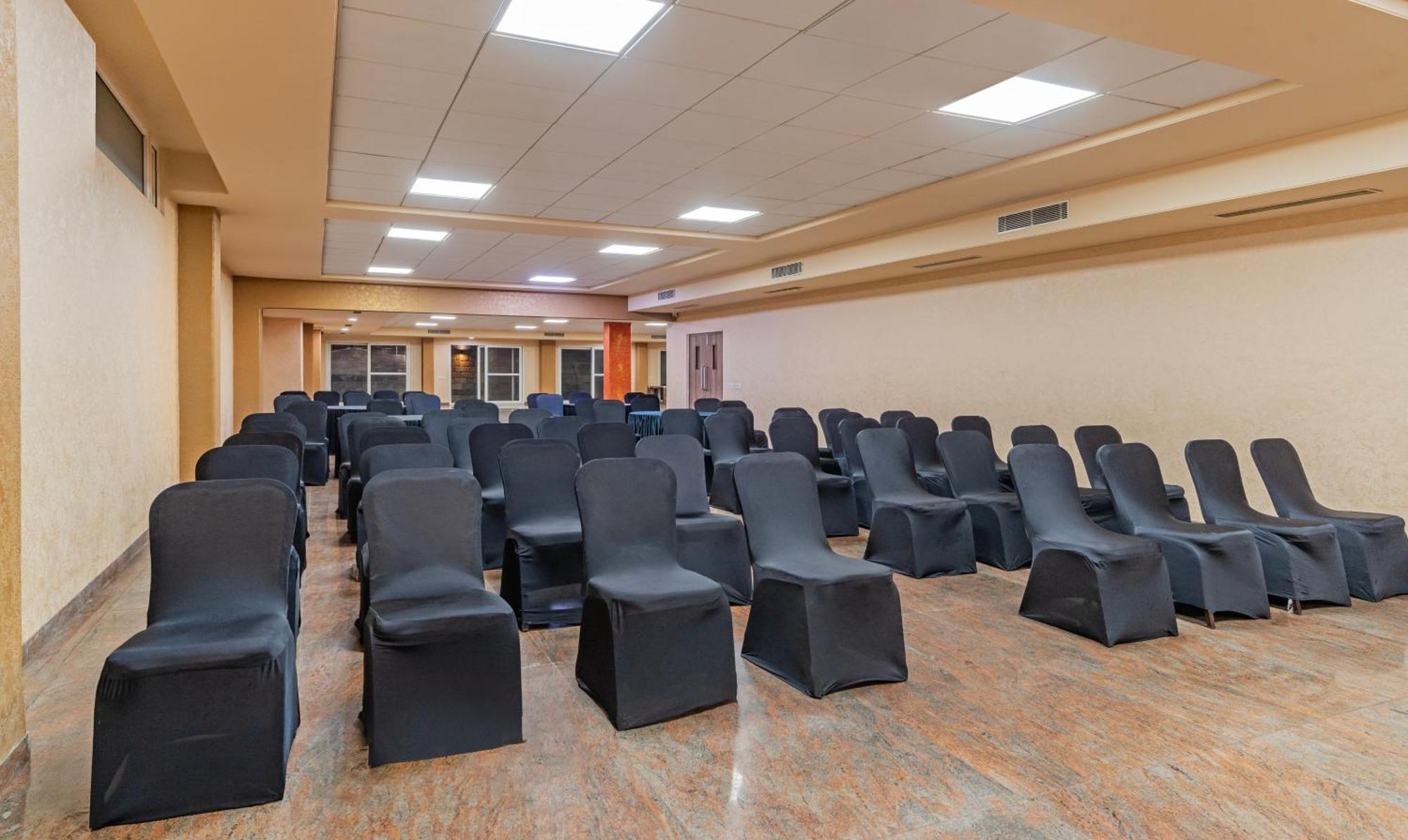 Treebo Premium Baramasi By Jai Club Prime Hotel Jaipur Eksteriør billede